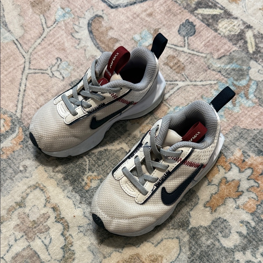 Nike Kids' Cream and Navy Sneakers